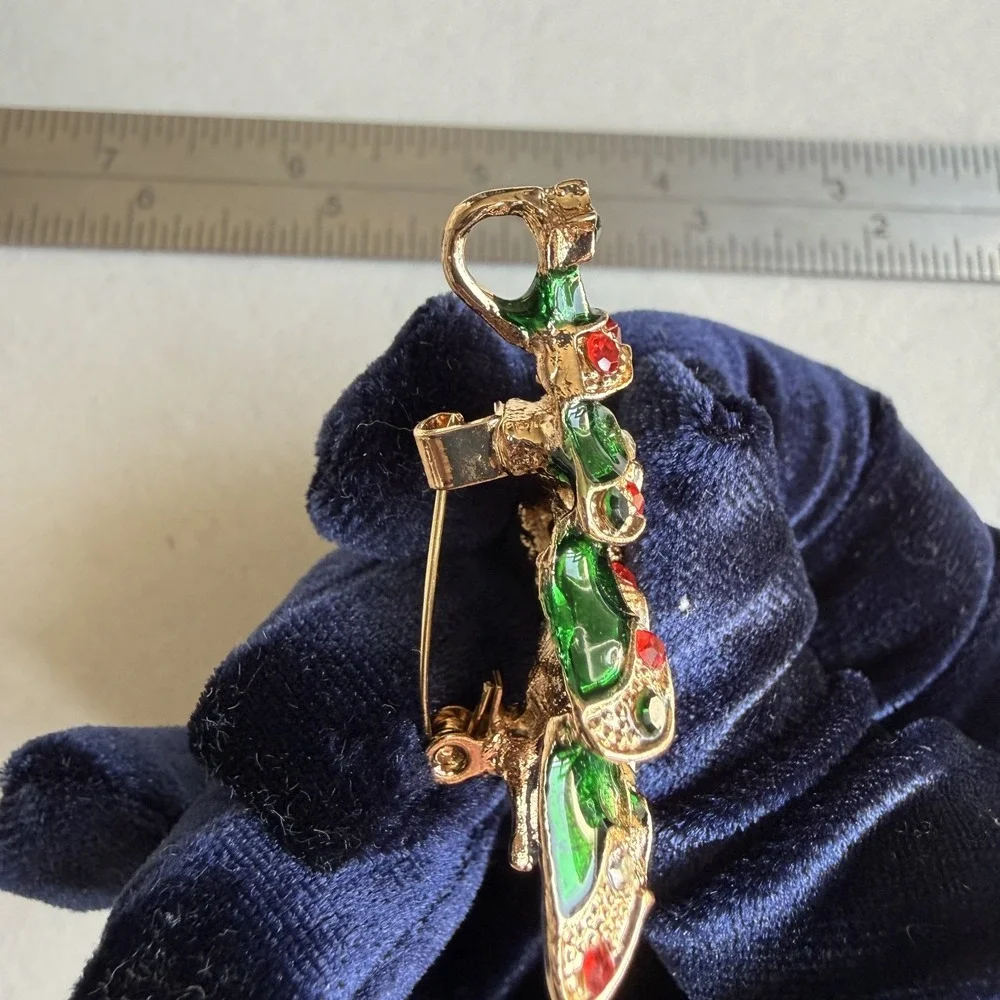 Christmas Tree Brooch Pendant Green Enamel Rhinestone Gold Tone Holiday Jewelry